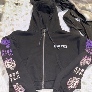 Dark sport cropped hoodie